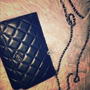 Chanel mini chain bag